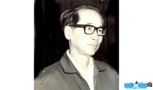 Professor Hoang Dinh Cau