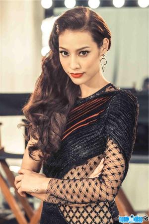 Model Lilly Nguyen