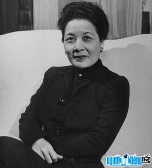 Ảnh Vợ chính trị gia Tống Mỹ Linh