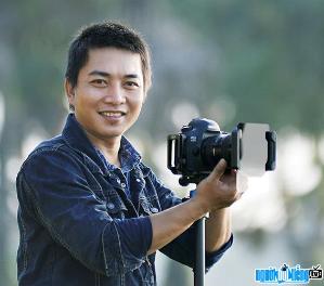 Photographers Tran Bao Hoa