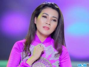 Singer Khanh Hoa