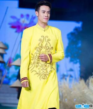 Model Mario Thanh Tam