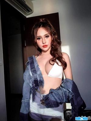 Hot girl Huyen Trang (Trang Tay)