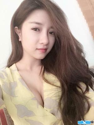 Hot girl Vu Nhu Thuy