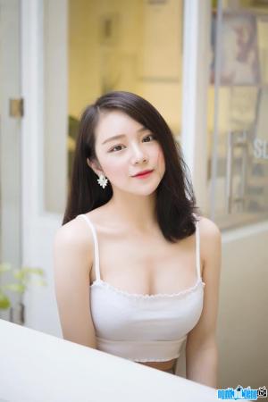 Hot girl Nguyen Thuy Tien