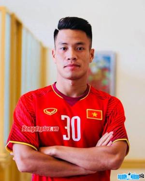 Ảnh Cầu thủ bóng đá Lê Văn Sơn