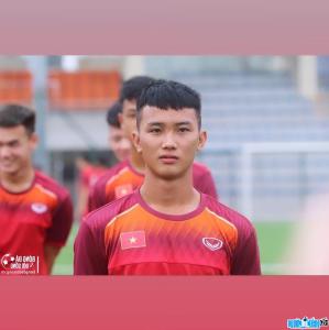 Ảnh Cầu thủ bóng đá Nguyễn Nhĩ Khang