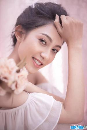 Model Nguyen Thi Thu Hien