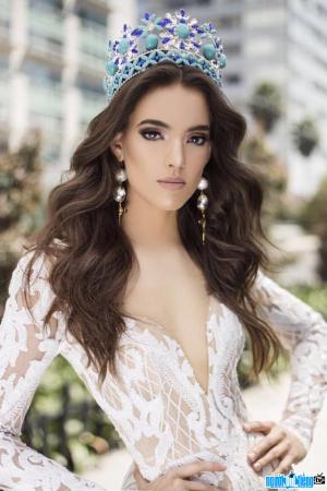 Miss Vanessa Ponce De Leon